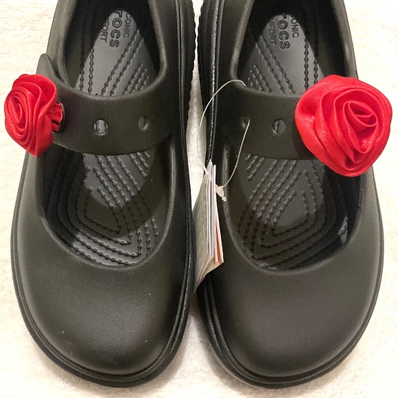Black Red Rosette Maryjane Crocs Stomp Clog Rubber Slip On Casual Comfort size 8 - Picture 3 of 13